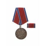 SOVIET MEDAL FOR BRAVERY IN FIRE Original Medal in Silvered alloy, 32 mm, original ribbon, mounted