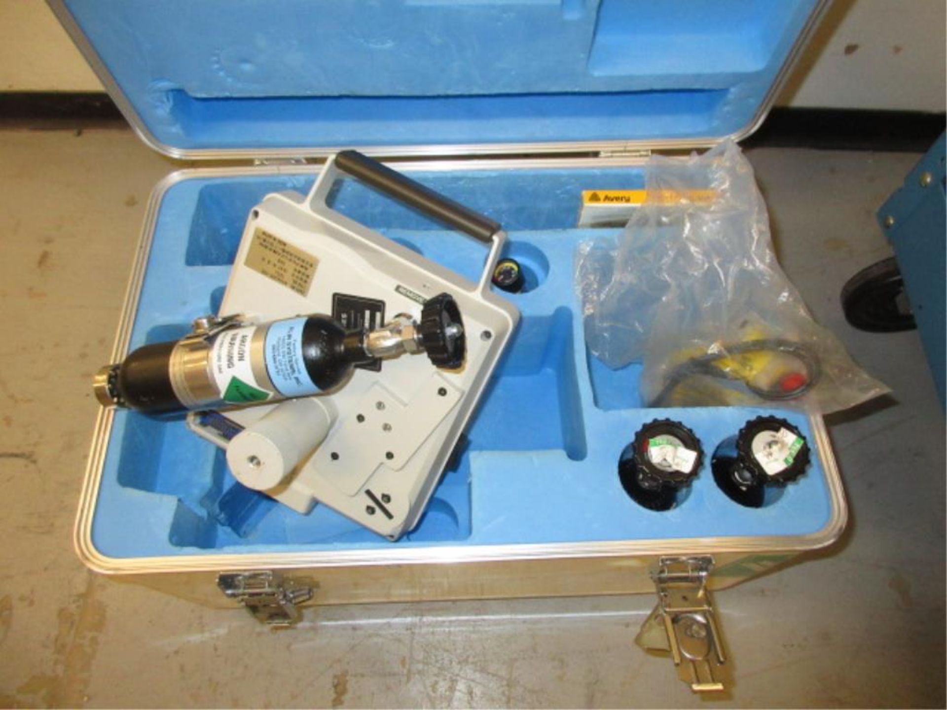 FLIR Systems Inc. Probeye Thermal Video Unit. Probeye Thermal Video Unit with Case & (4) Argon gas - Image 4 of 6