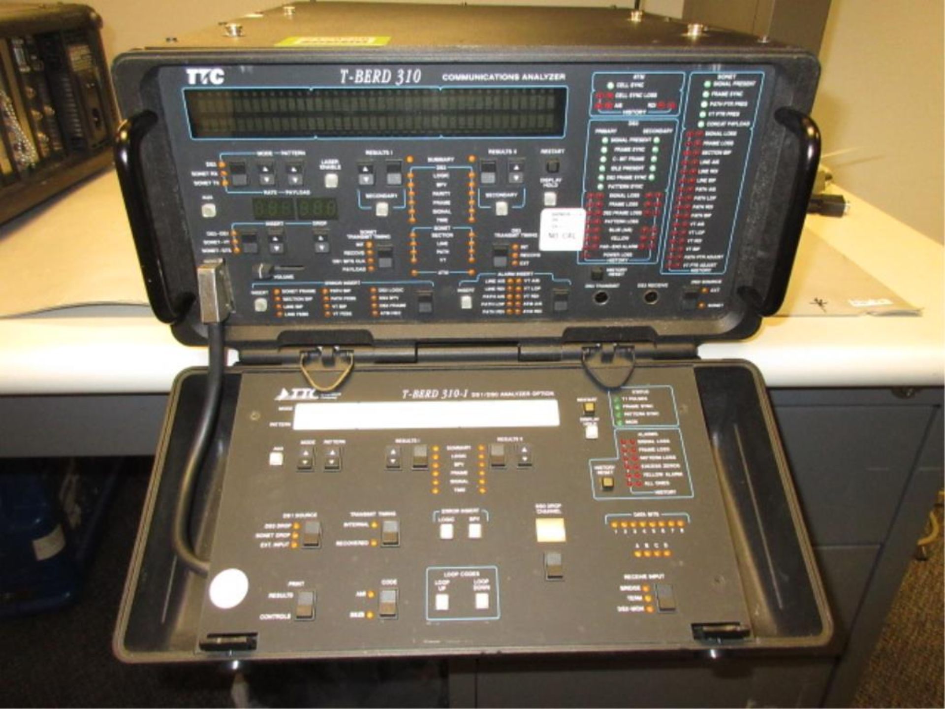 TTC T-Berd 310 Communications Analyzer. Communication Analyzer, opt: 310-1, 310-3, 310-5, 310- - Image 2 of 5