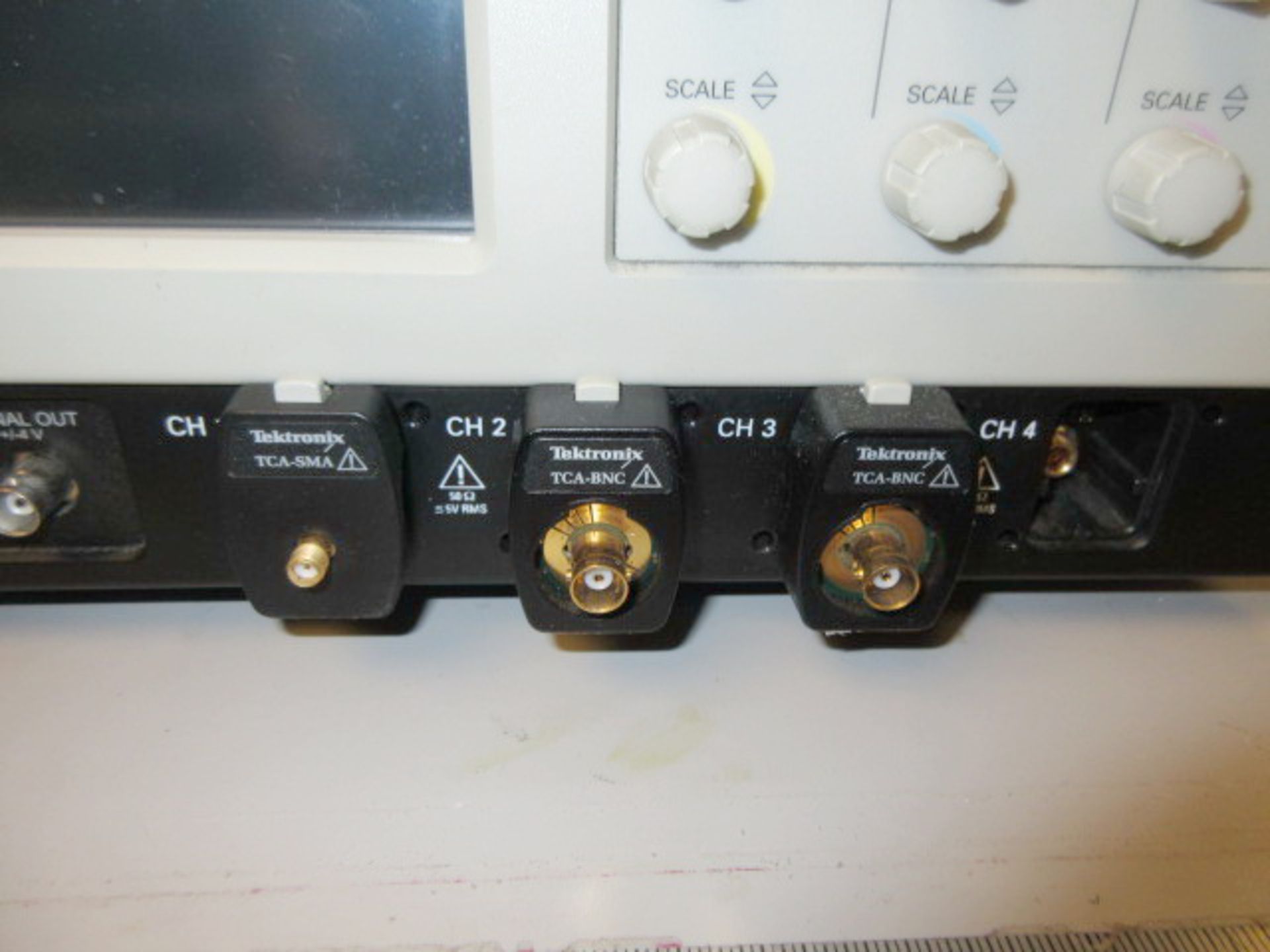 Tektronix TDS 6604 Digital Oscilloscope (for parts or repair). Digital Storage Oscilloscope, noted - Image 2 of 3