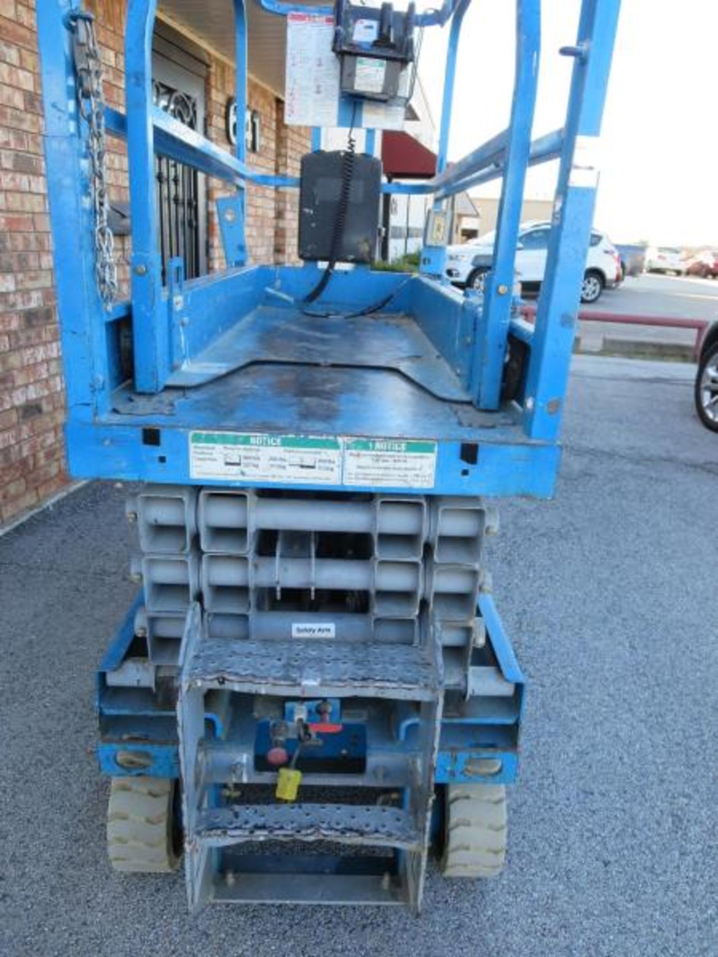 Genie GS-1930 Scissor Lift, 500 lb. capacity, Platform Max. Height 15ft. Max working height 21ft. - Image 10 of 10