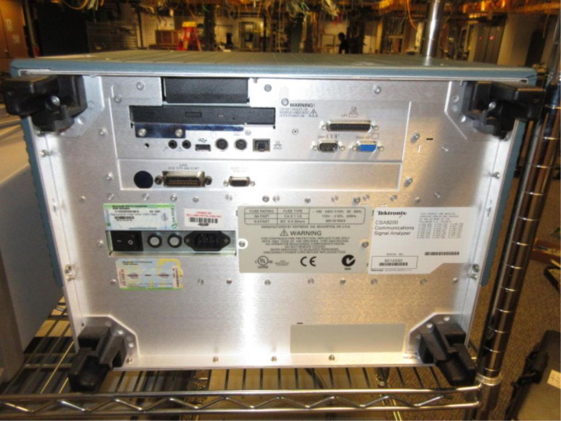 Tektronix CSA8200 Communications Signal Analyzer. Communications Signal Analyzer, includes (1) 80A05 - Image 3 of 3