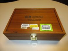 Hewlett Packard 85036B Calibration Kit. 75 Ohm Calibration Kit, in wood case. Asset# A16810. HIT#