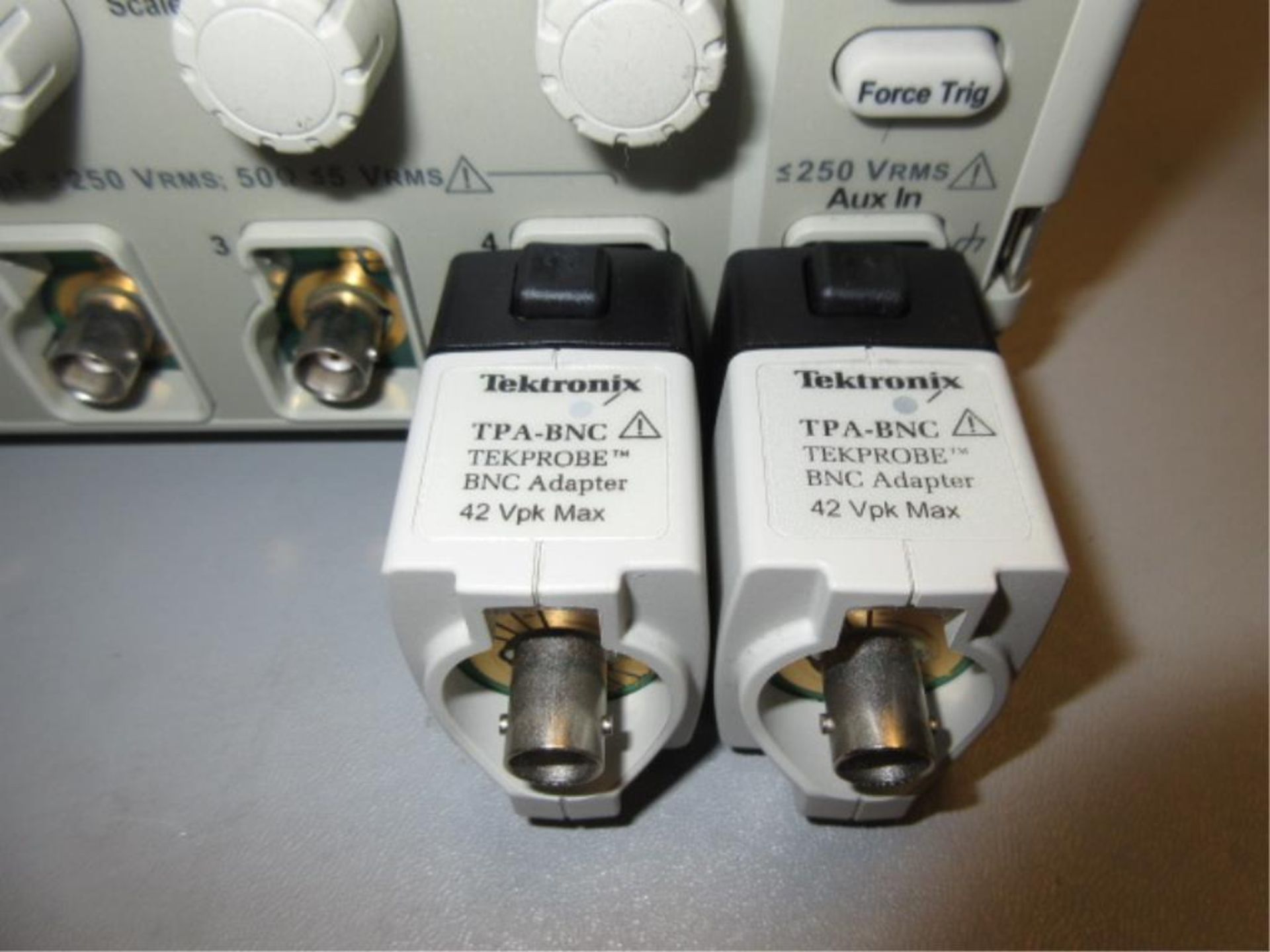 Tektronix DPO 4104 Digital Phosphor Oscilloscope. Digital Phosphor Oscilloscope, 1GHz 5 GS/s SN# - Image 2 of 4