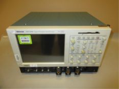 Tektronix TDS 7704B Digital Phosphor Oscilloscope. Digital Phosphor Oscilloscope, 7GHz 20GS/s,