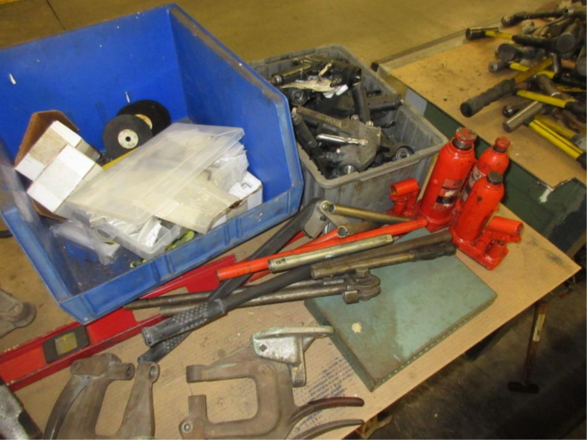 Shop Tools. Lot Assorted Shop Tools, includes tool box, hammers, mallets, solder guns, bottle jacks, - Image 4 of 8