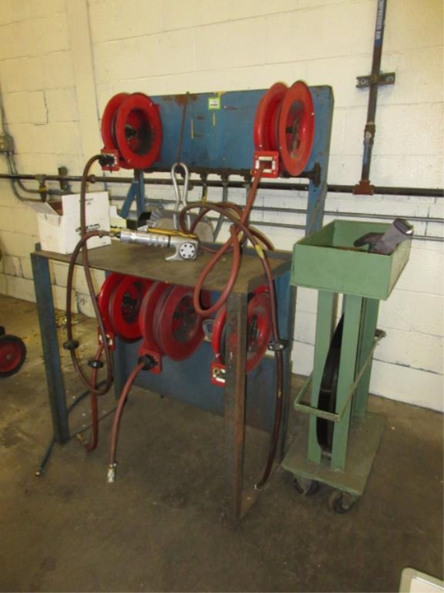 Hose Reel Stand. Air Hose Reel Stand, includes (5) retractable air reels & (1) air banding tool. - Image 2 of 3