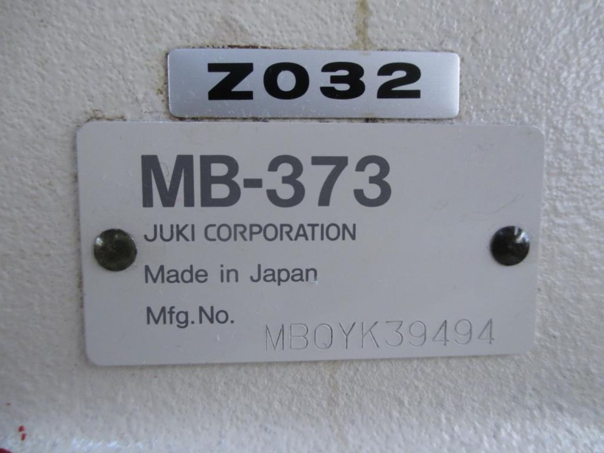 Automatic Button Sewing Machine. Juki MB-373 Z032 Automatic Button Sewing Machine, Chainstitch - Image 3 of 5