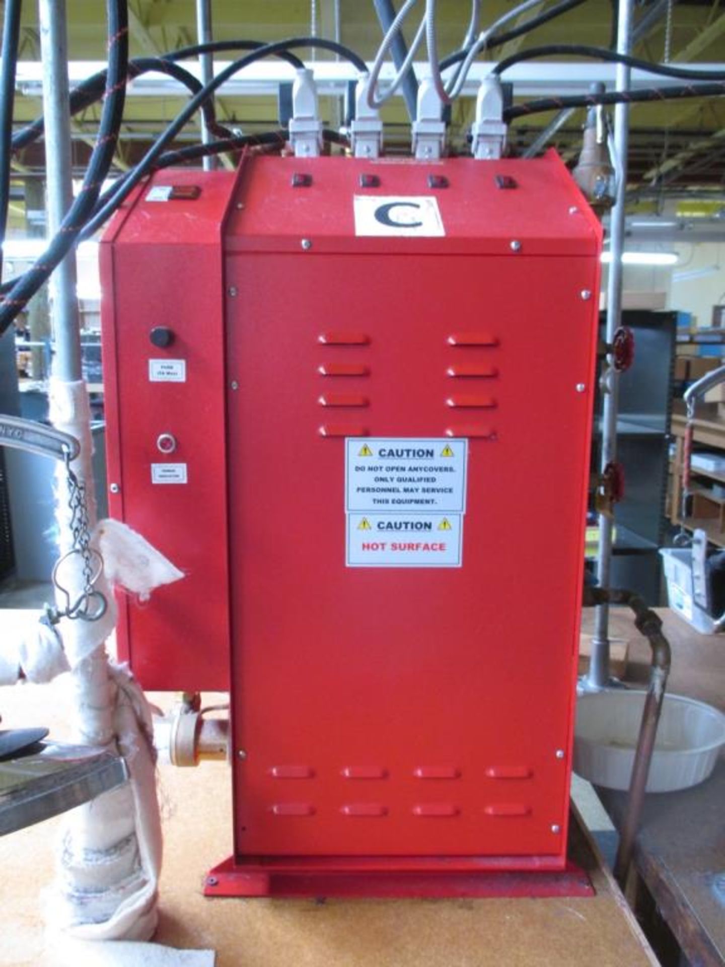 Two Iron Boiler. Pacific Steam PSE-4 2 Iron Boiler, 240V, YR 2015 with (2) PSI 202 Irons, (2) 8' x - Image 2 of 3