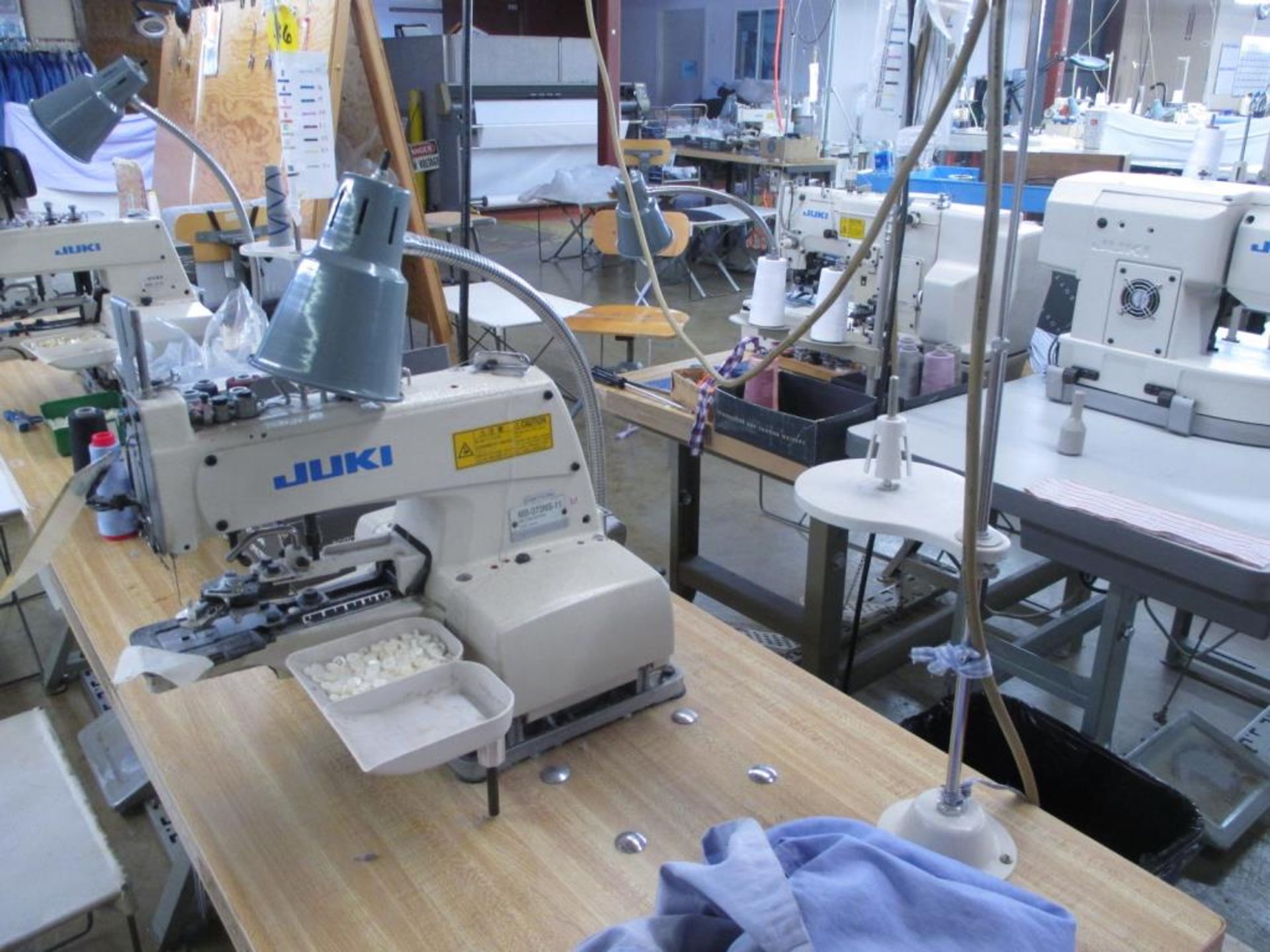 Automatic Button Sewing Machine. Juki MB-373NS-11 Automatic Button Sewing Machine, Chainstitch - Image 2 of 4