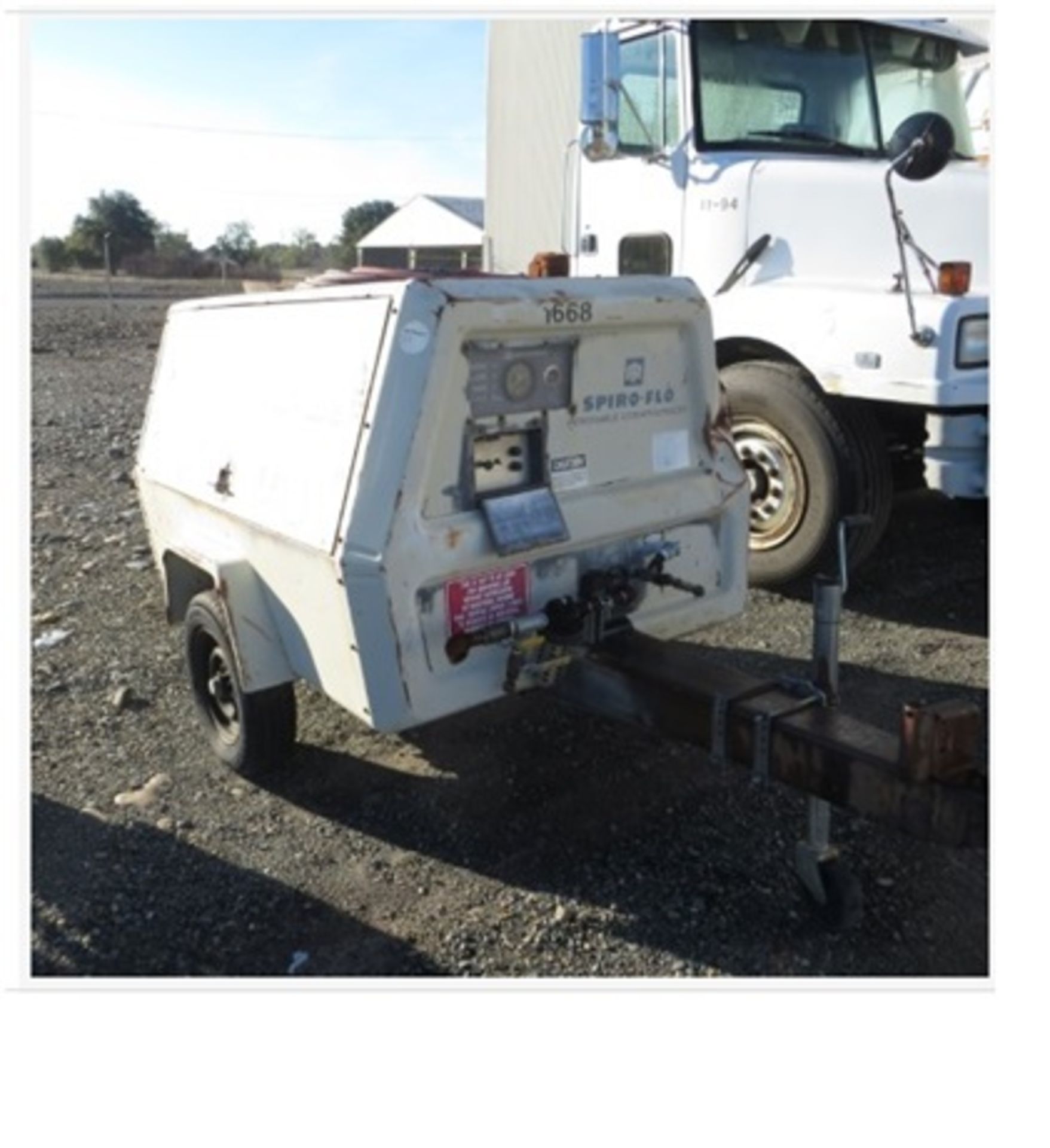 Ingersoll Rand P100WW Portable Air Compressor. E16-0630 Air Compressor, 4cyl gas, Yr 1980. SN#