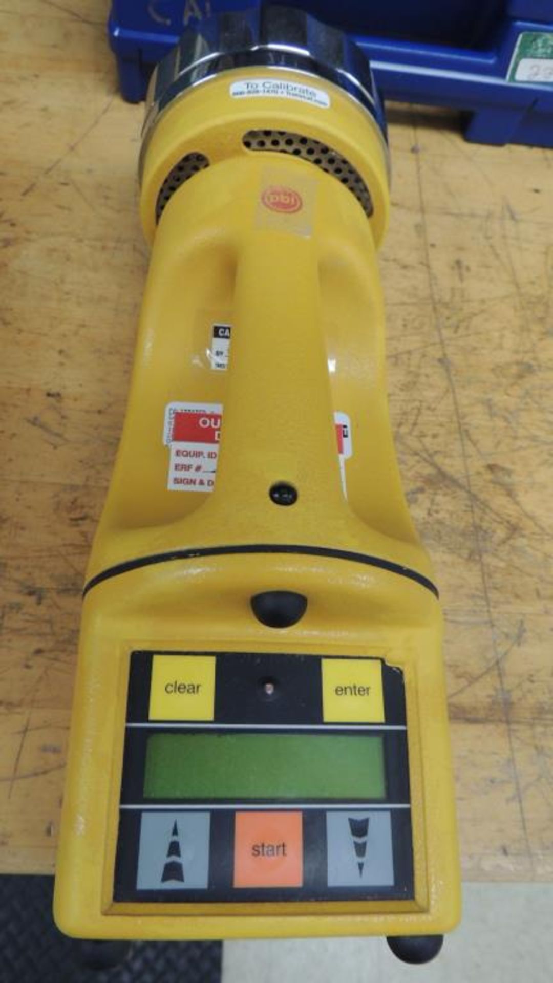 SAS Air sampler; hand held SAS Super air sampler, rechargeable battery. HIT# 2226562. Loc: 710. - Image 8 of 9