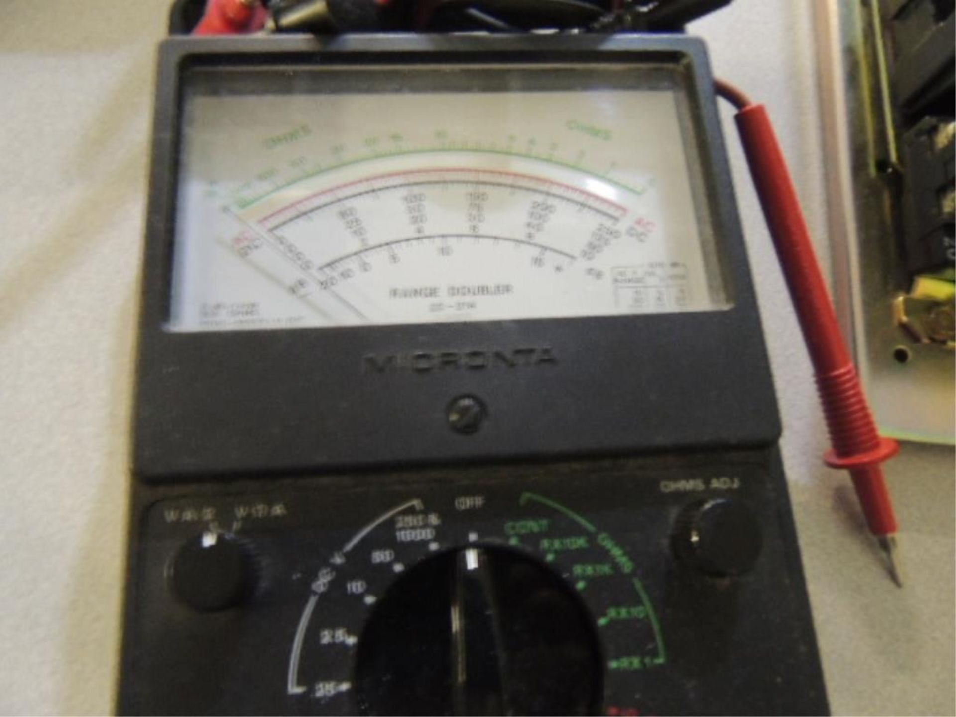 Microonta Ohm meter; range doubler 22-214. HIT# 2192593. Training Loc: . Asset Located at 64 Maple - Image 2 of 3