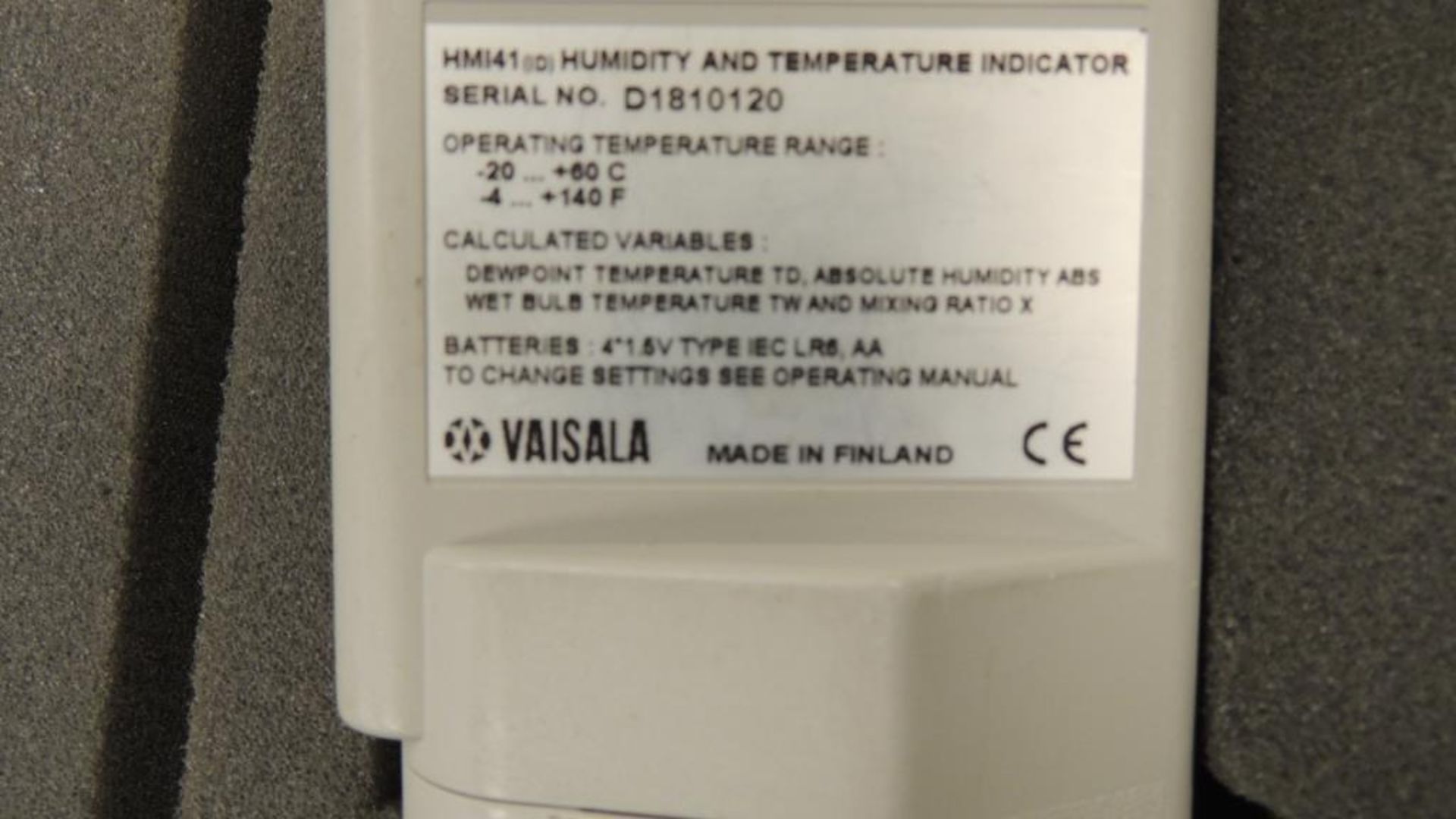 Vaisala HM 41, HM141 Indicator; Lot; (2) HM 41 humidity and temperature indicator, set not complete, - Image 4 of 16