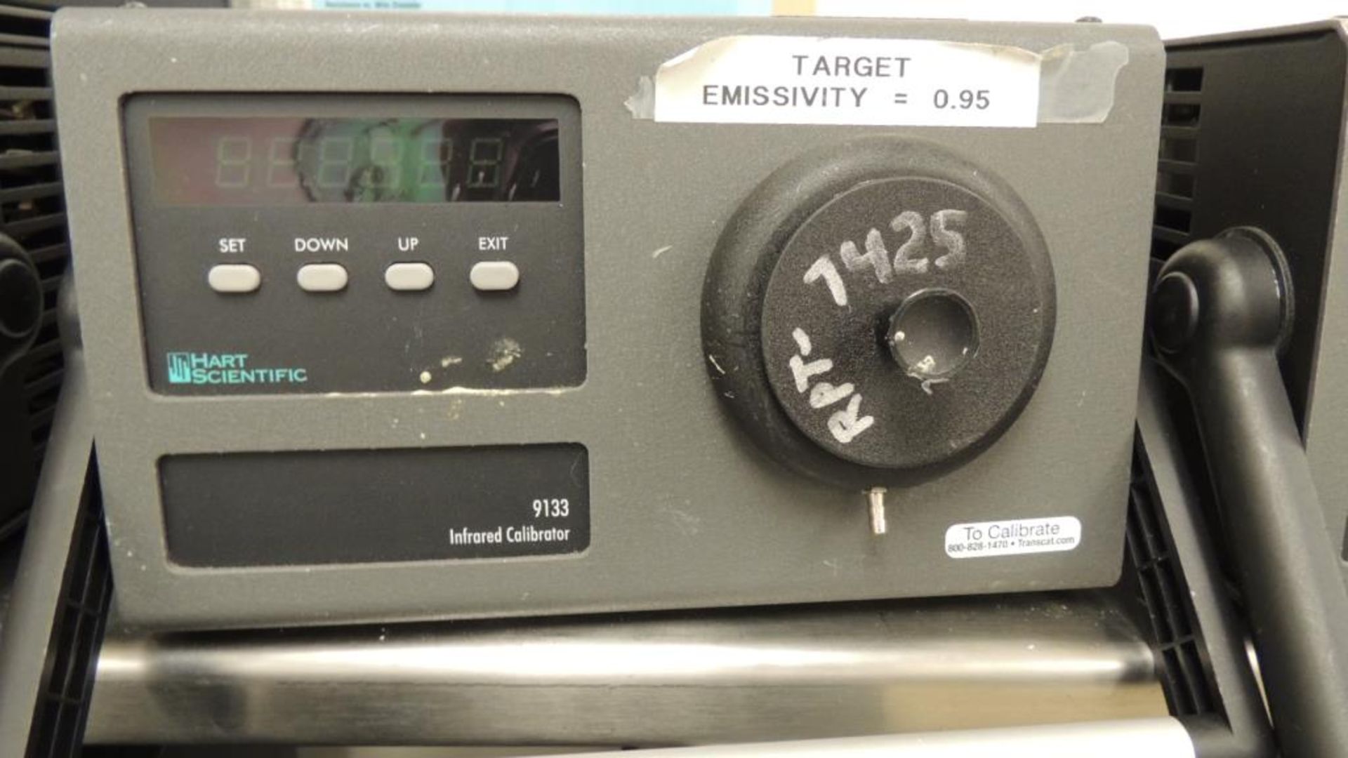 Hart Scientific 9133 Calibrator; Lot: (3) portable Hart infrared calibrator, 115v. (1) portable - Image 3 of 11