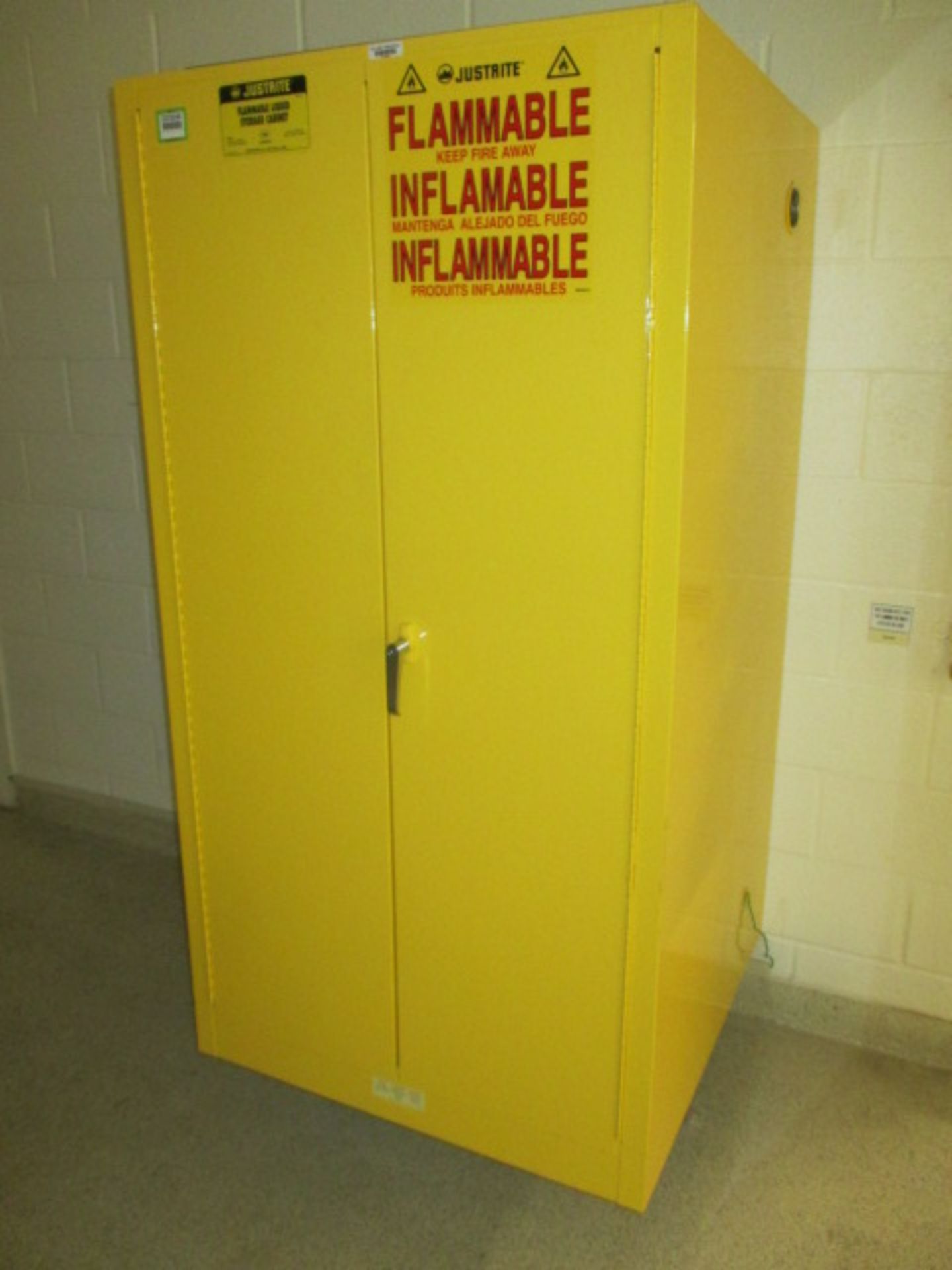 Justrite 25600 Flam Cabinet; Flammable Liquid Storage Cabinet, 60-Gallon Capacity [mounted to wall].