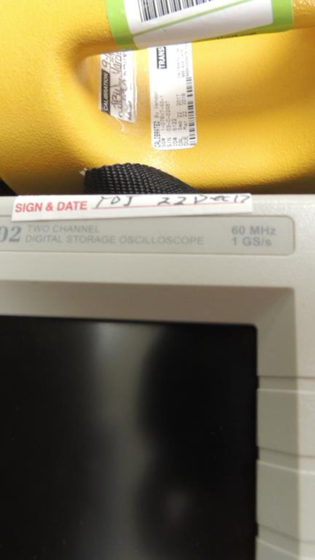Tektronix TDS1002 Oscilloscope; two channel color digital phosphor oscilloscope HIT# 2226565. Loc: - Image 5 of 8
