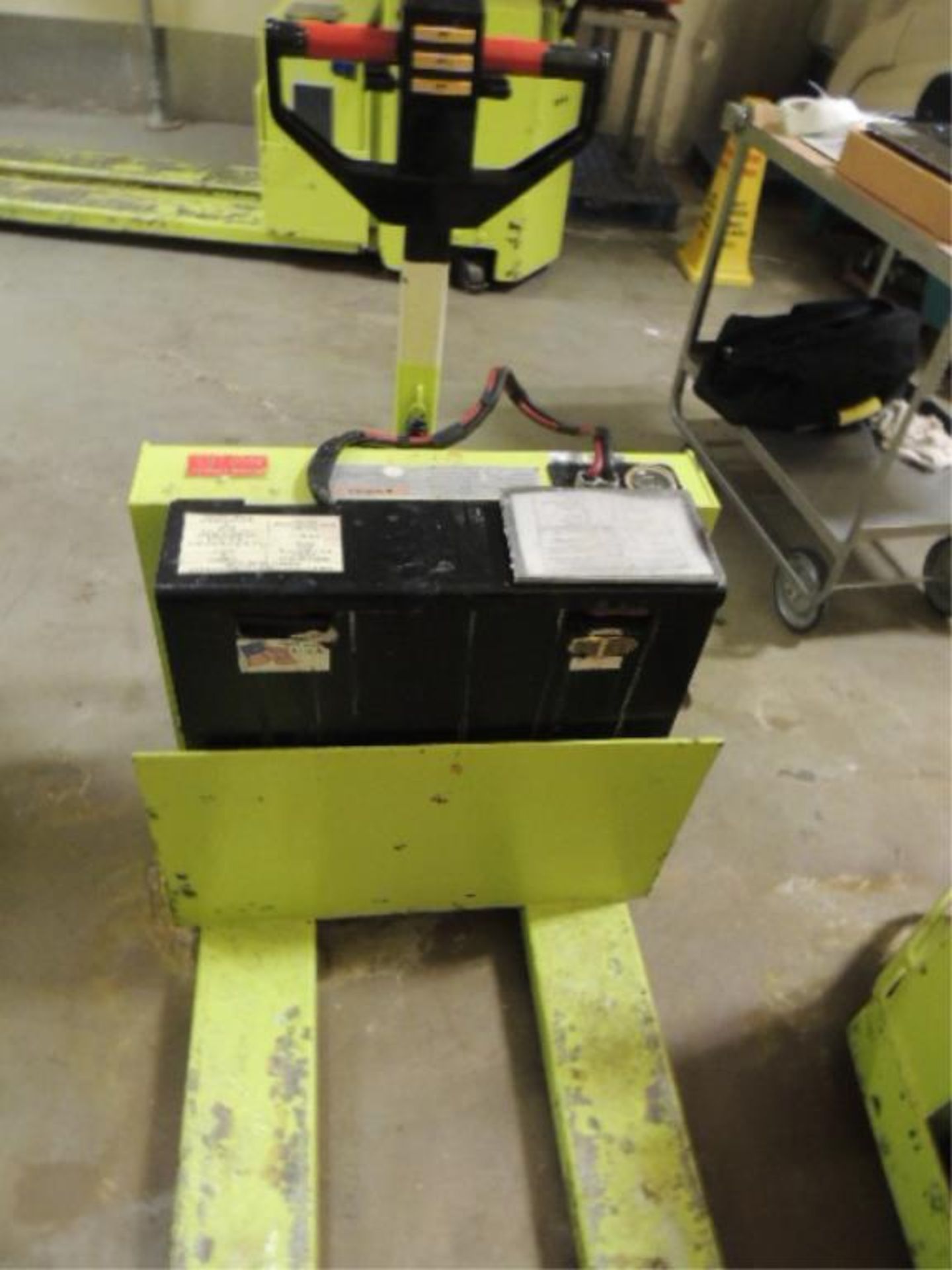 Yale MP040ACN24T2748 Electric pallet jack; walk behind, 24v, type E battery, 4000lb capcity, wt. - Image 2 of 6