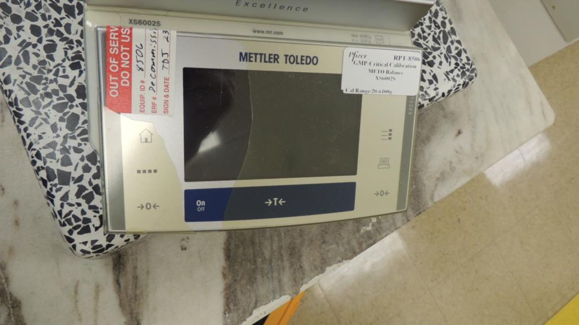 Mettler Toledo XS6002S PB-602S Scales; Lot: (2) scales w/ Bel-Art granite leveling block 14"x14"x2". - Image 3 of 9