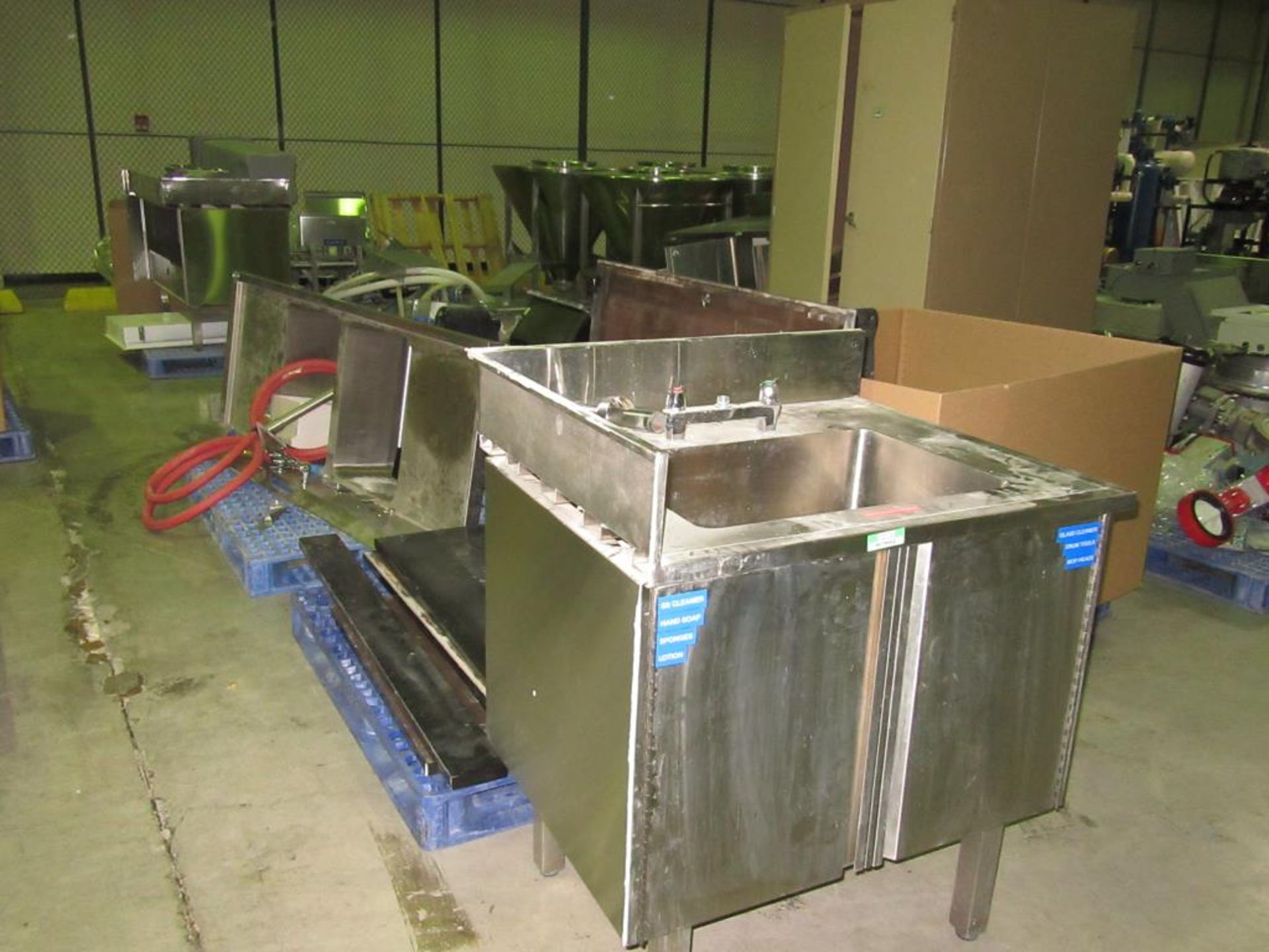 Sinks; Lot: (4) Assorted Stainless Steel Sinks. Hit # 2217487. Loc: 403-1 Loading Dock. Asset