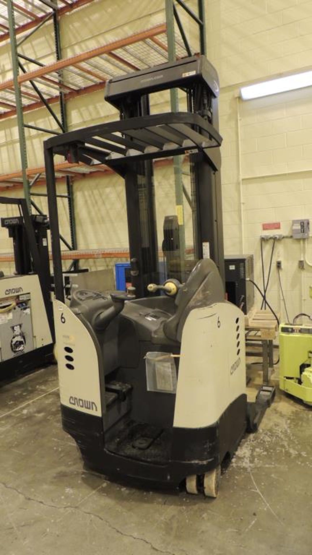 Crown RD 5280S-30 Stacker; 36v electric stand up or sit, side shifter. 4410lb, mast single stage 18'