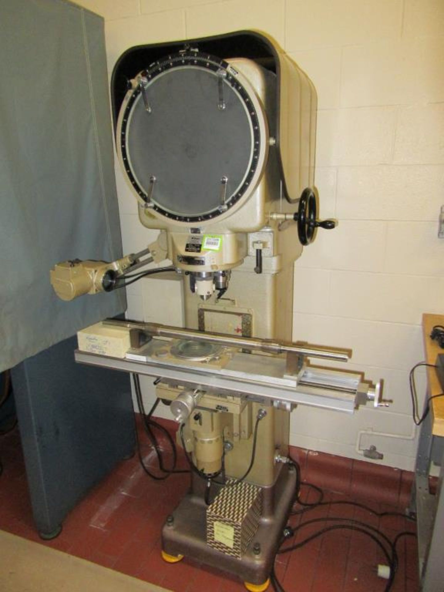 Nikon V-14 Optical Comparator; 14" Optical Comparator with (3) Objectives: (1) 10X, (1) 20X & (1) - Image 2 of 2