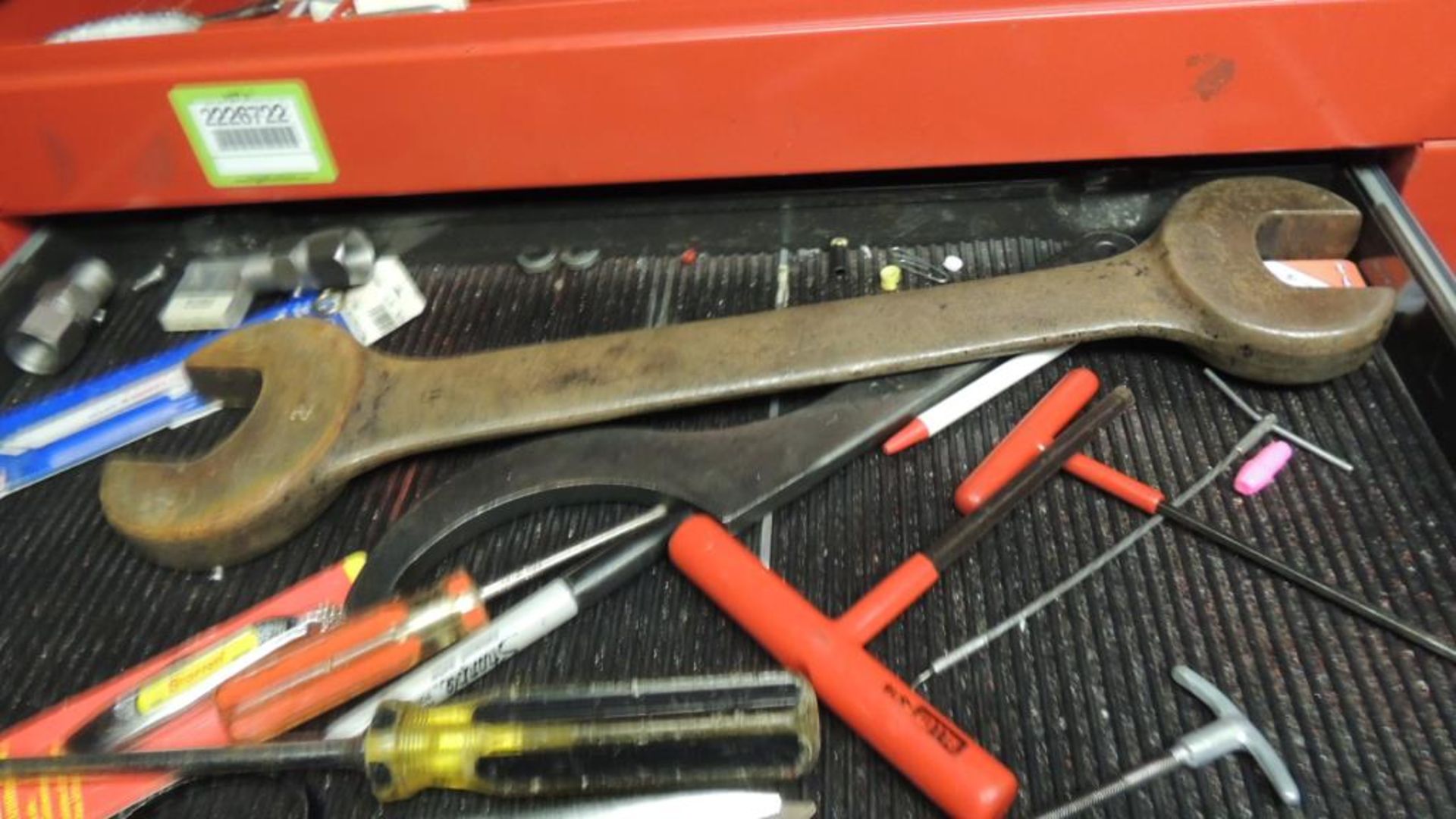 Craftsman Tool box; 23 drawer rolling tool box, sockets, screw drivers, Williams box end wrenches, - Image 3 of 11