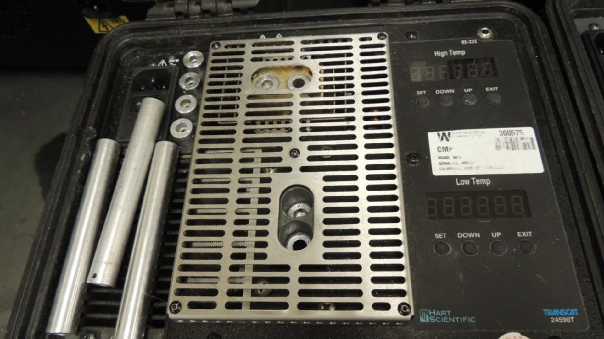 Hart Scientific 9009 Calibrator; Lot: (2) dual well dry block calibrator -15Cto 350C, 115v. SN# - Image 4 of 5