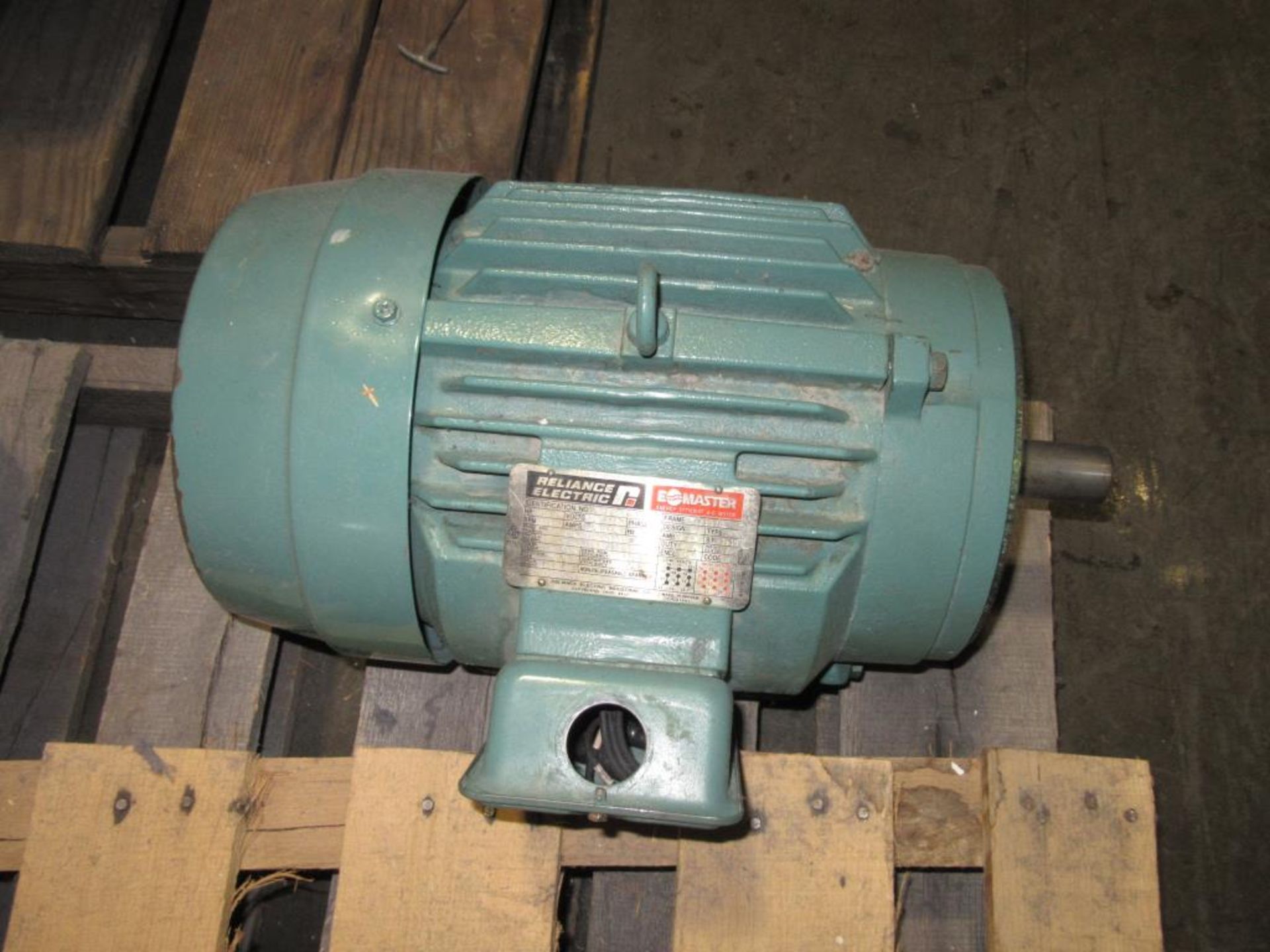 Motors; Lot: (3) Motors, Consisting of: (1) Reliance 15 HP 230/460V Frame 256TC, (1) Reliance 10 HP - Image 4 of 8