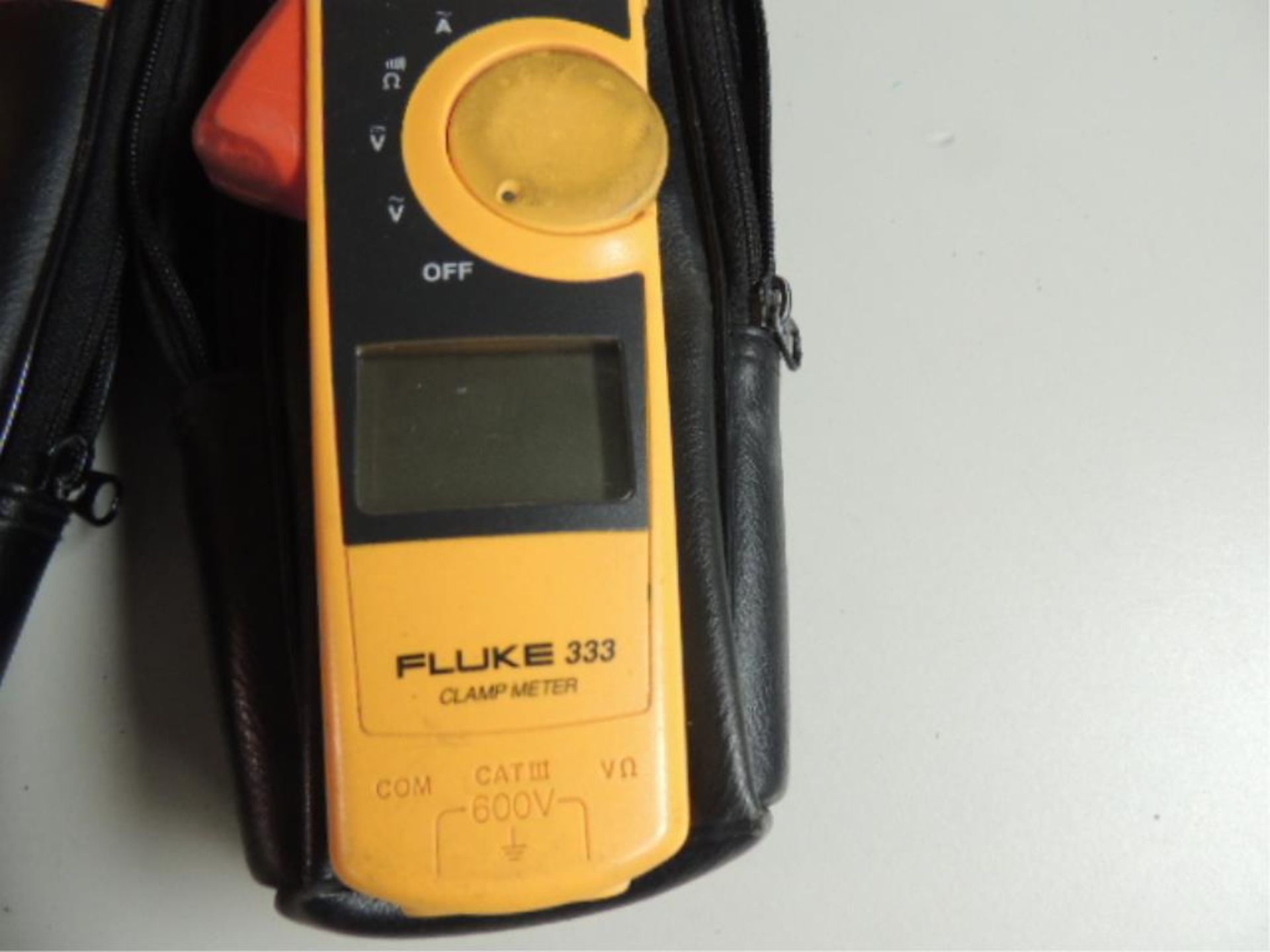 Fluke 337 Tester; Lot: (2) milliamp process clamp meters. HIT# 2192420. Loc: 901 cage. Asset Located - Image 2 of 4