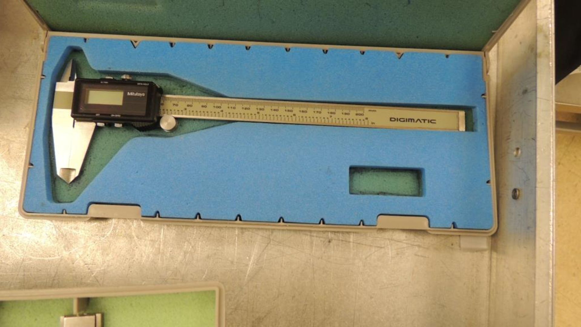 Mitutoyo Caliper; Lot: Digimatic (1) 4", (1) 6".(1) 8". HIT# 2192788. Loc: 710. Asset Located at - Image 2 of 5