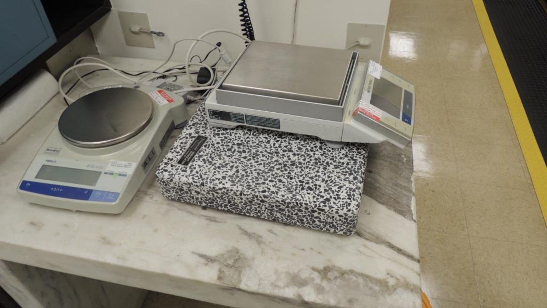 Mettler Toledo XS6002S PB-602S Scales; Lot: (2) scales w/ Bel-Art granite leveling block 14"x14"x2".