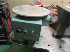 Atlas 200 Positioner; Foot switch 115v. 200lb Capacity. SN# 3993. HIT# 2123563. Loc: 1112-1