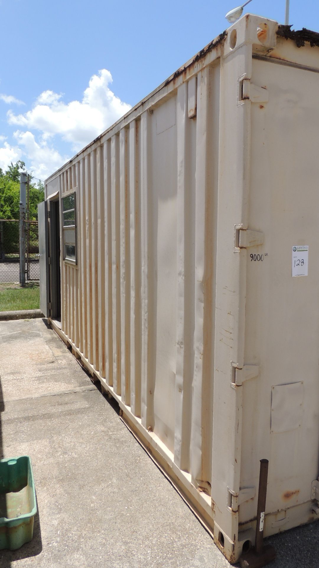 Container / Storage. Conex 20' container and contents, side door and window, torch cart, Dayton - Image 3 of 12