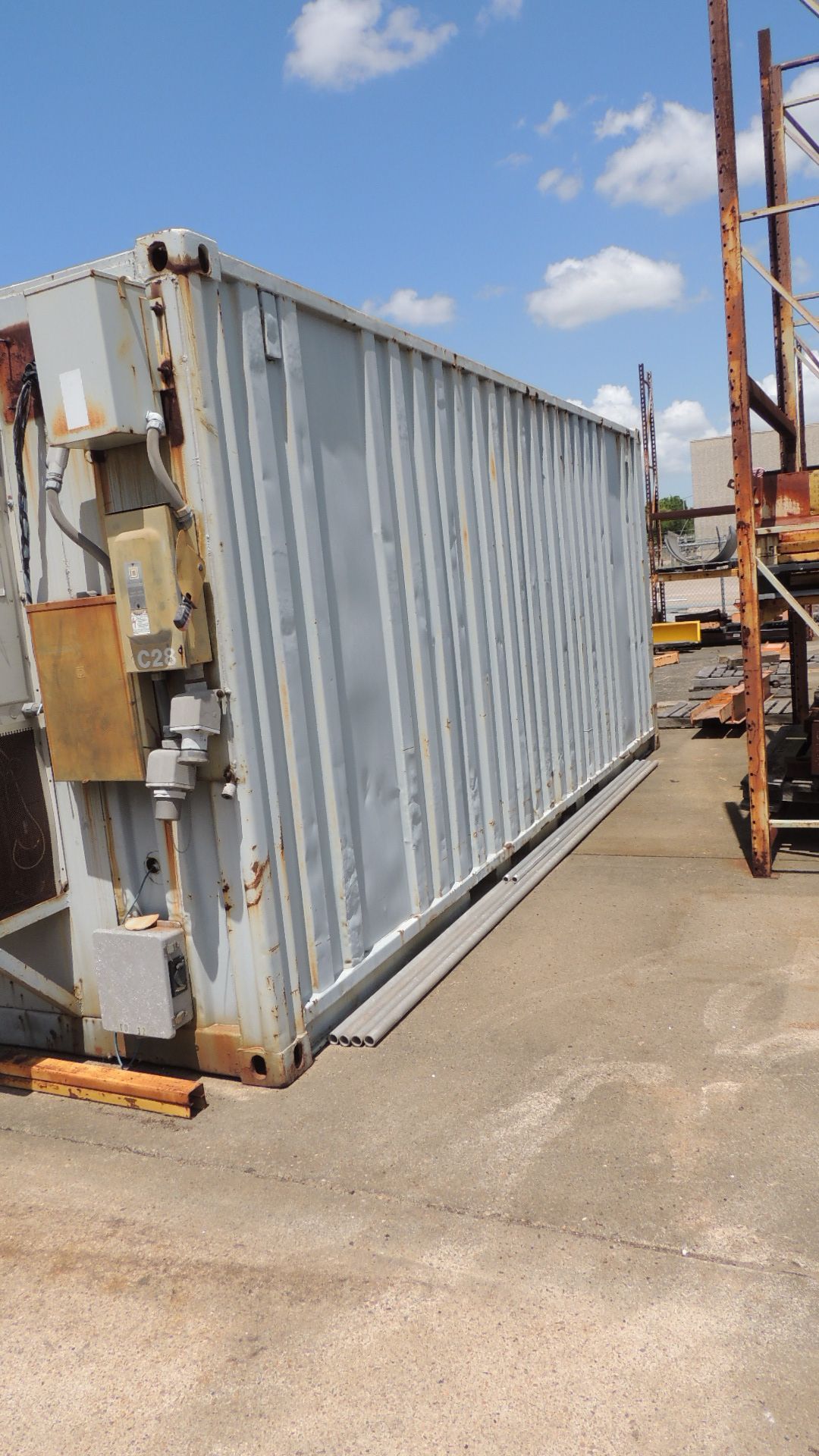 Container / Office. Conex 20' container and contents, side door two windows, A/C, desk, - Image 3 of 11