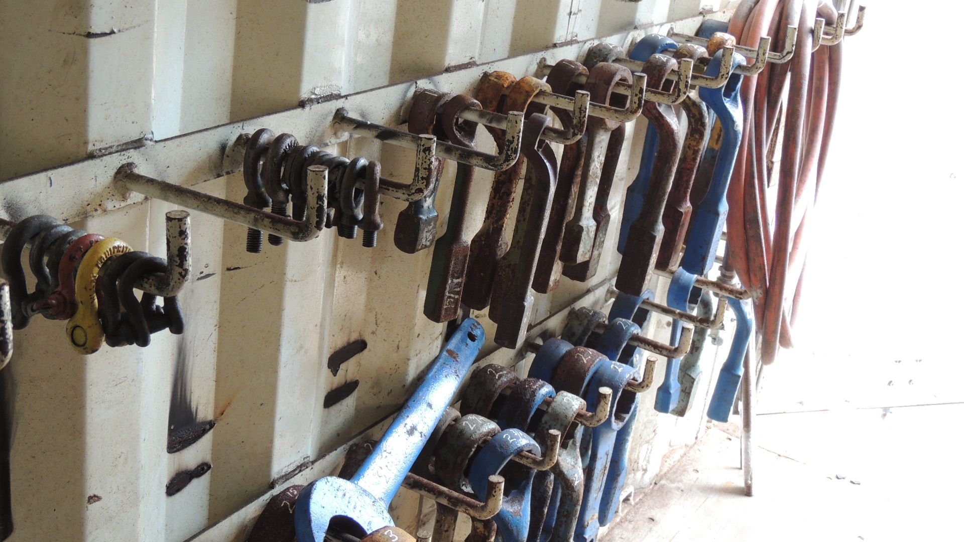 Container / Storage. Conex 20' container and contents, canvas covers, shackles I bolts, hammer - Image 14 of 17