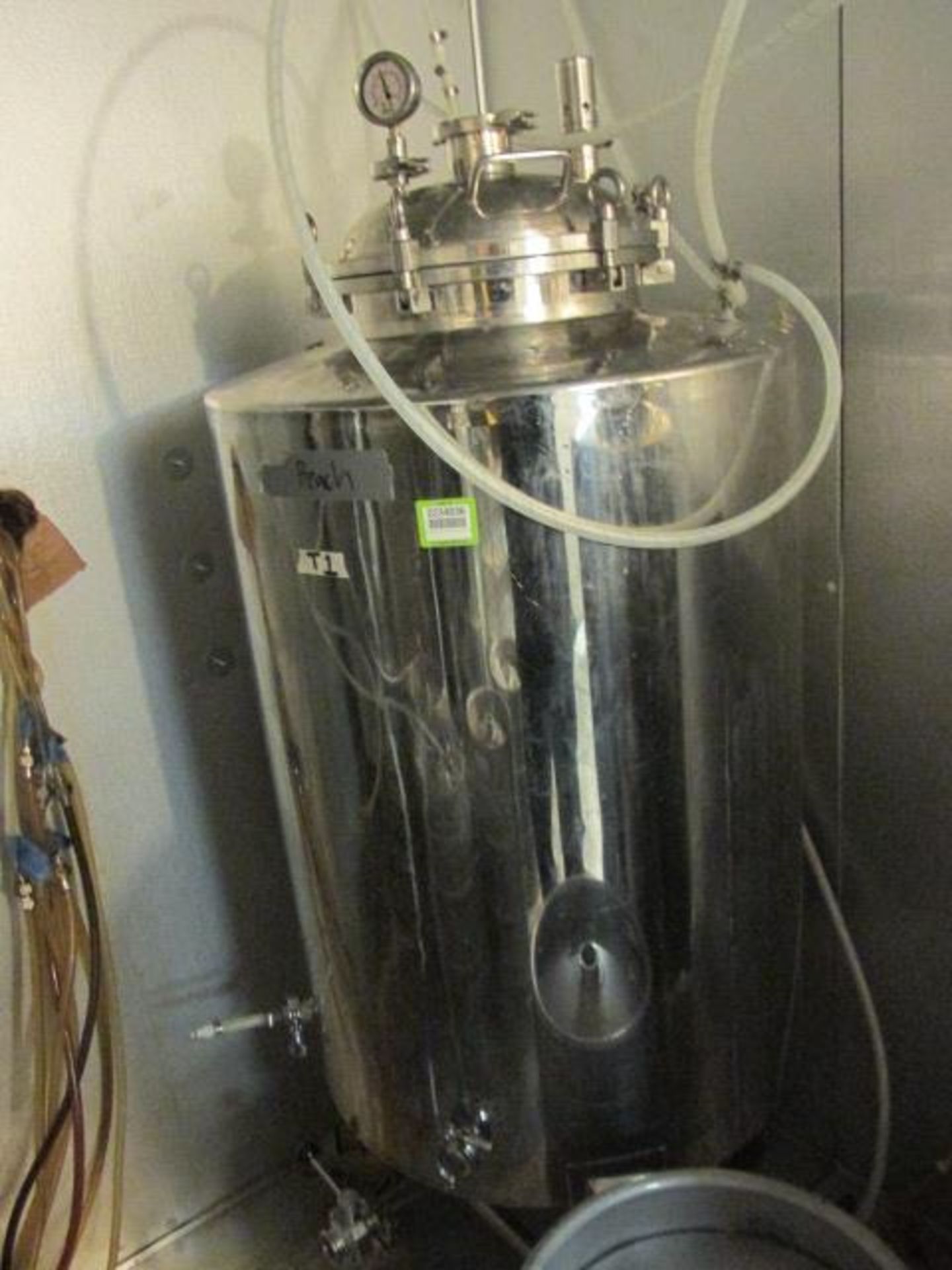 3BBL Stainless Steel Portable Serving Tank, 90 Gal. HIT# 2234836. Loc: Walk-In Cooler. Asset