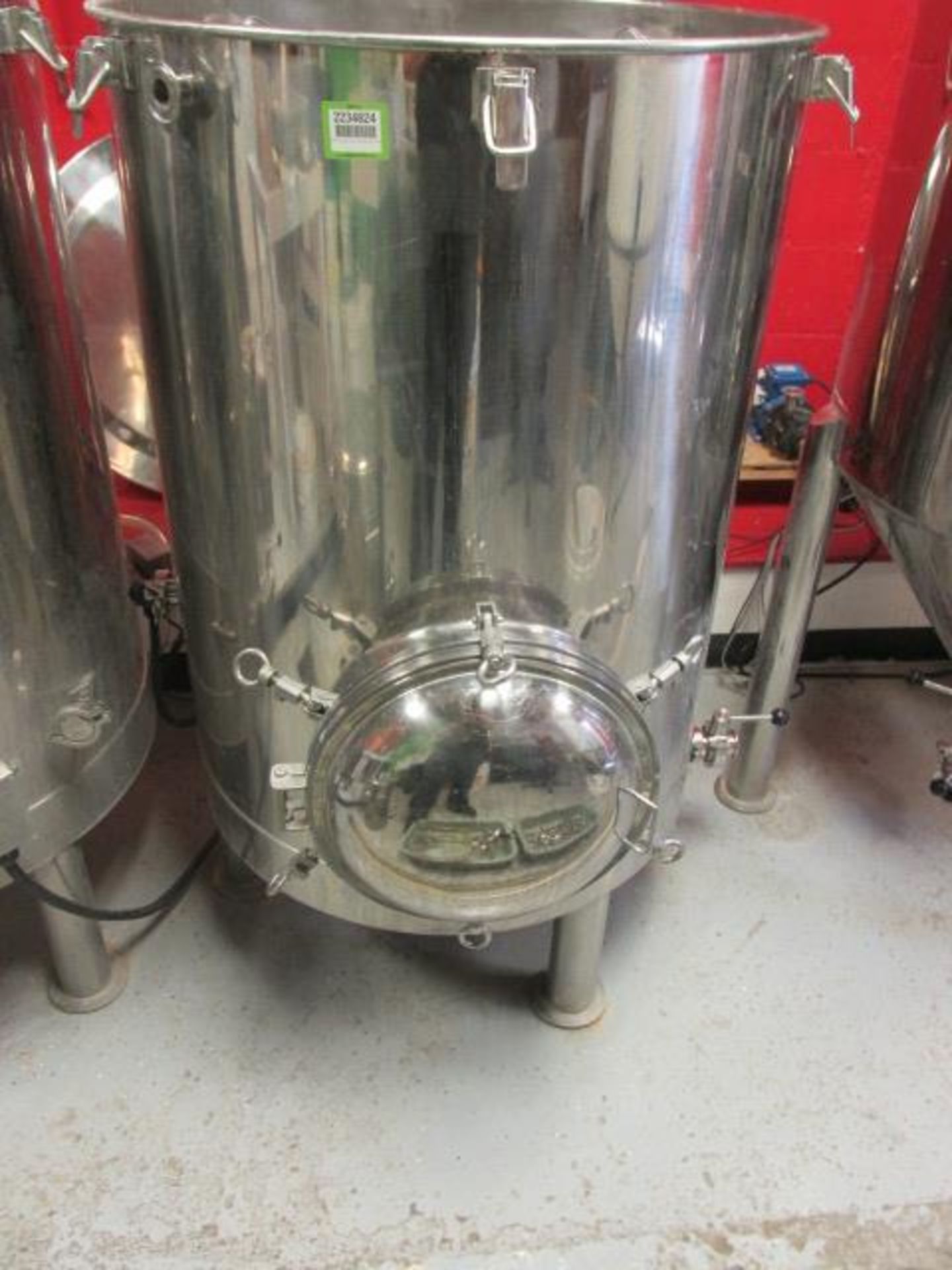 Mash Tun Tank W/ Removable False Bottom and Separate RIMS Coil for Temperature Management, 90 Gal.