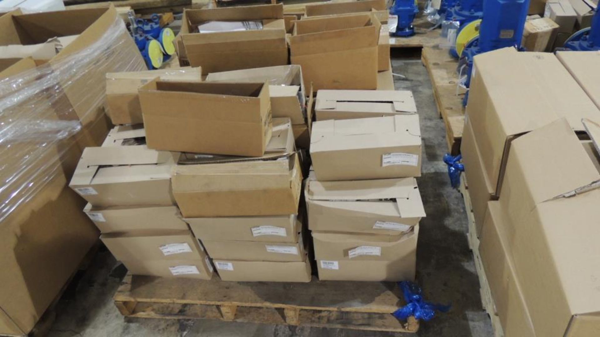 Large Quantity of Leser Relief and Safety Valves, plus Spare Parts Kits - Image 365 of 374
