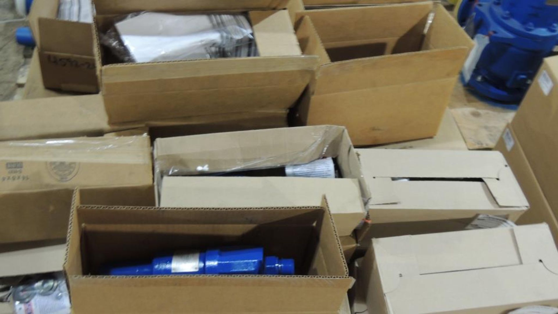 Large Quantity of Leser Relief and Safety Valves, plus Spare Parts Kits - Image 371 of 374