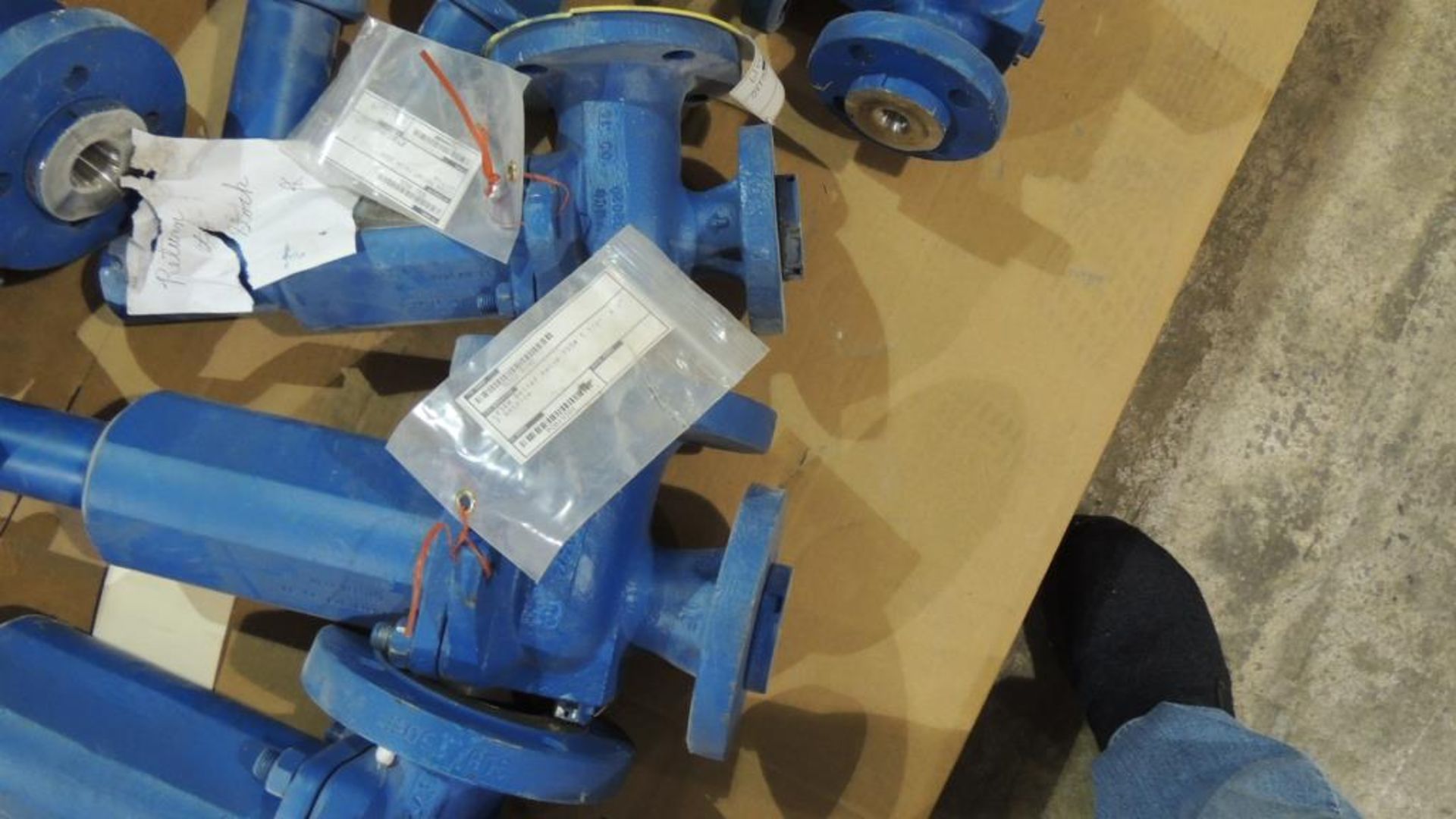 Large Quantity of Leser Relief and Safety Valves, plus Spare Parts Kits - Image 60 of 374