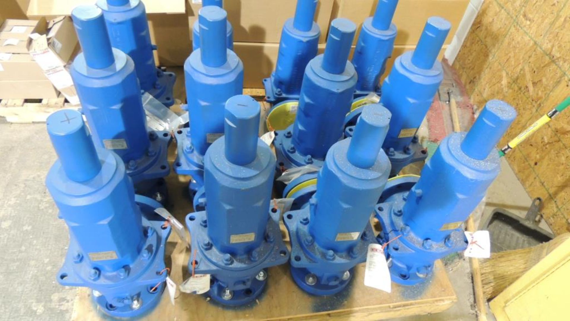 Large Quantity of Leser Relief and Safety Valves, plus Spare Parts Kits - Image 8 of 374