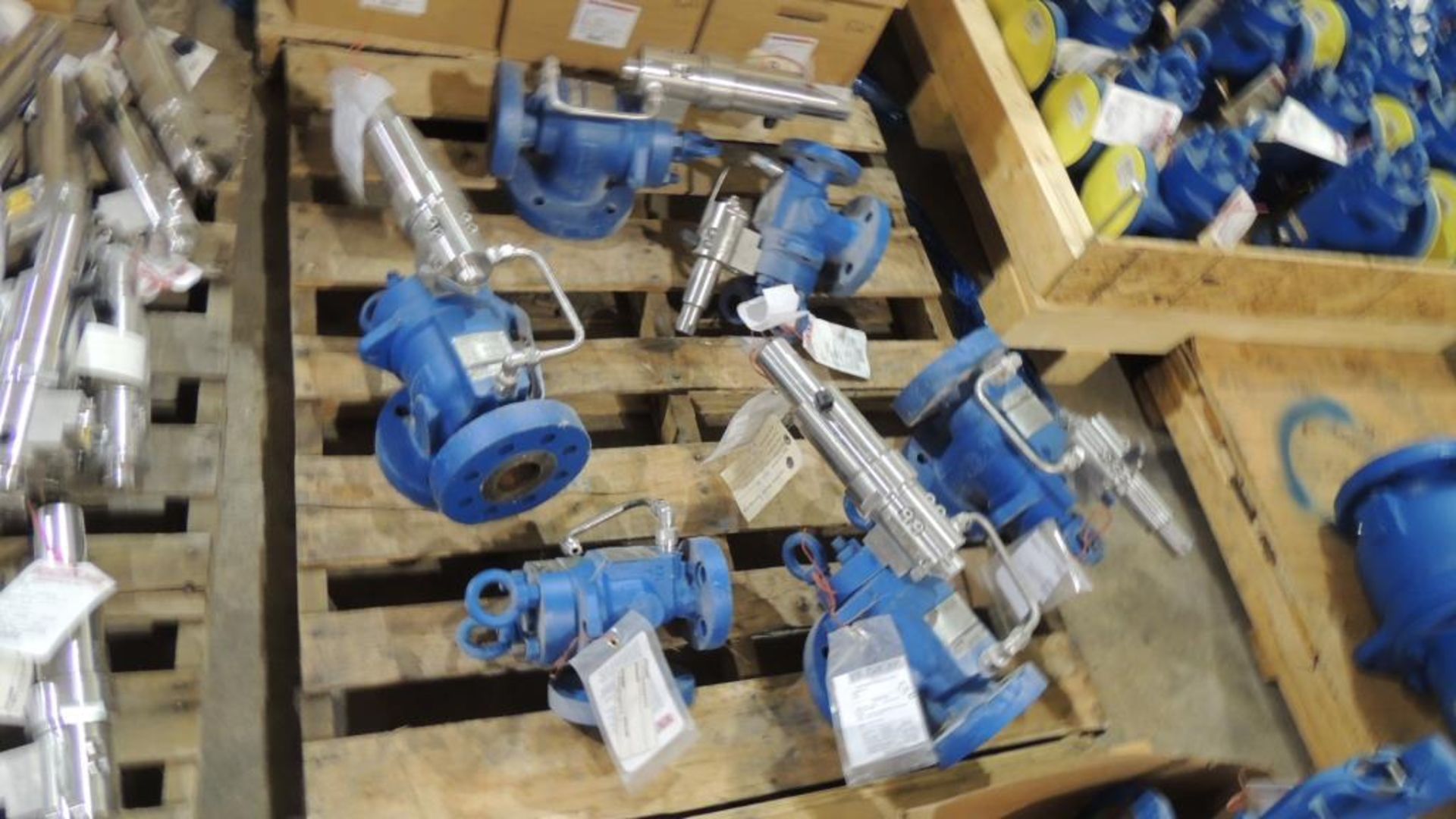 Large Quantity of Leser Relief and Safety Valves, plus Spare Parts Kits - Image 361 of 374