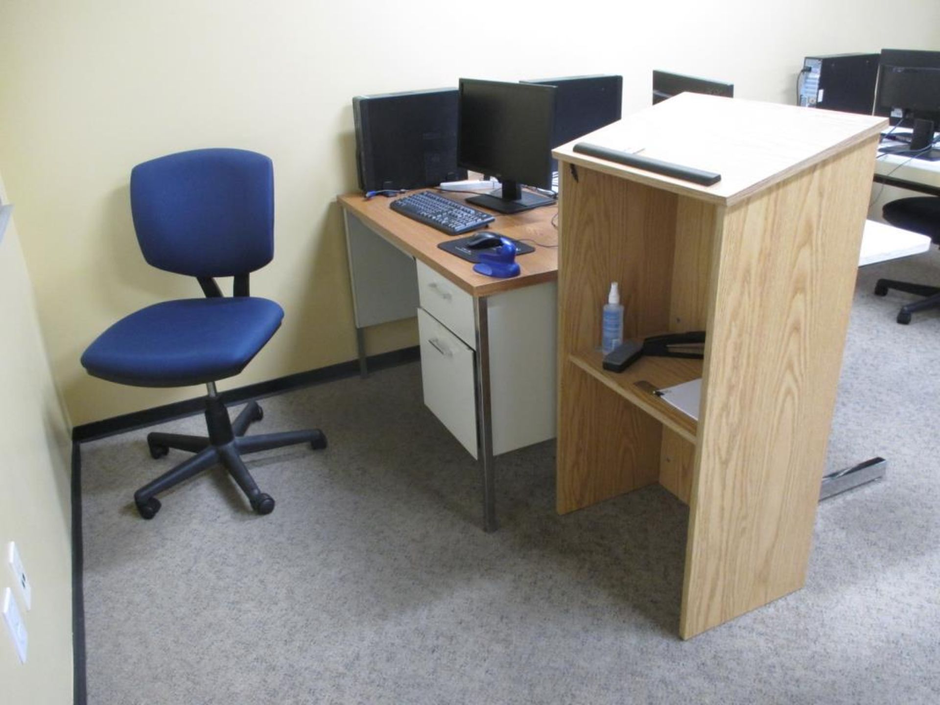 Class Room Tables and Chairs - Image 5 of 12