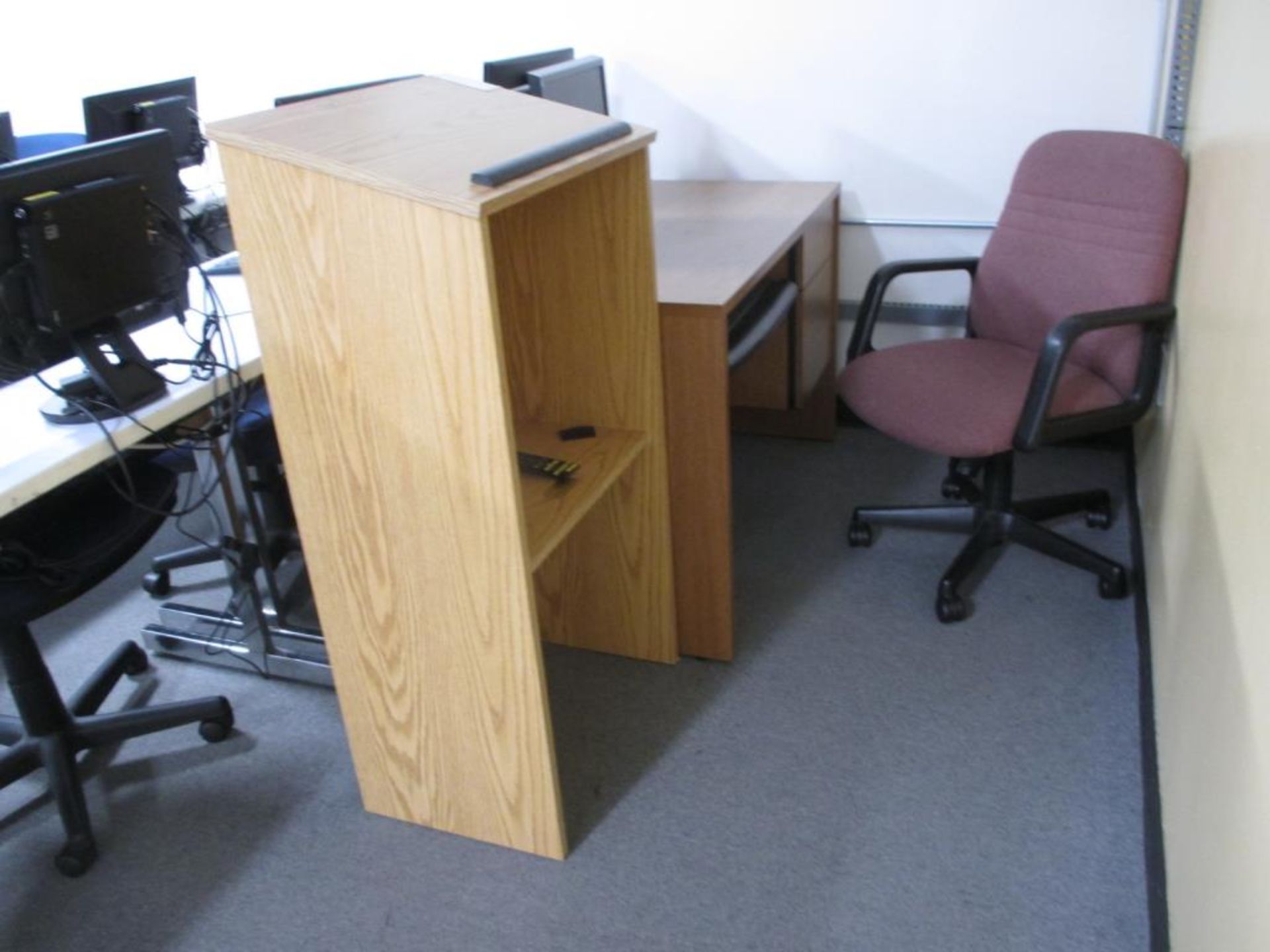 Class Room Tables and Chairs - Image 5 of 5