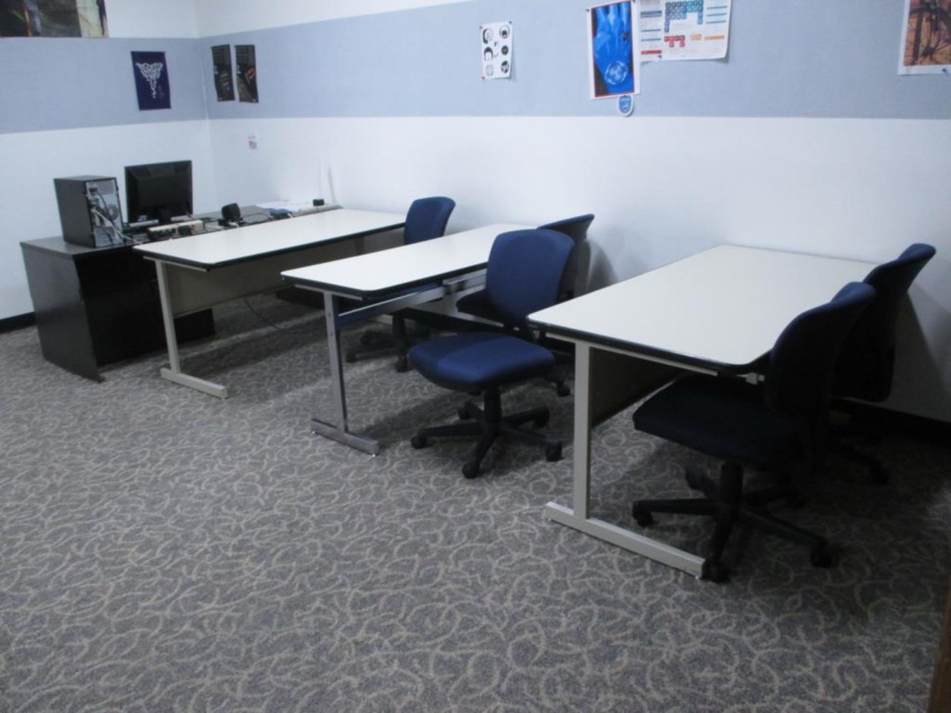 Class Room Tables and Chairs - Image 2 of 8