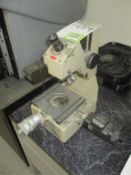 Toolmakers Microscope