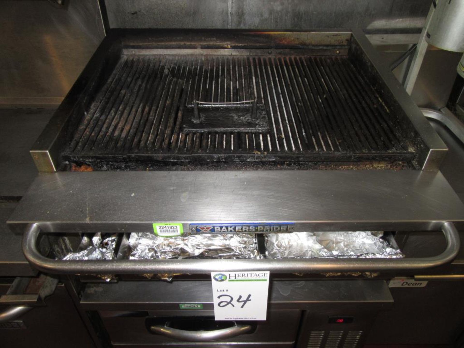 Gas Grill with Warming Drawers - Image 2 of 3