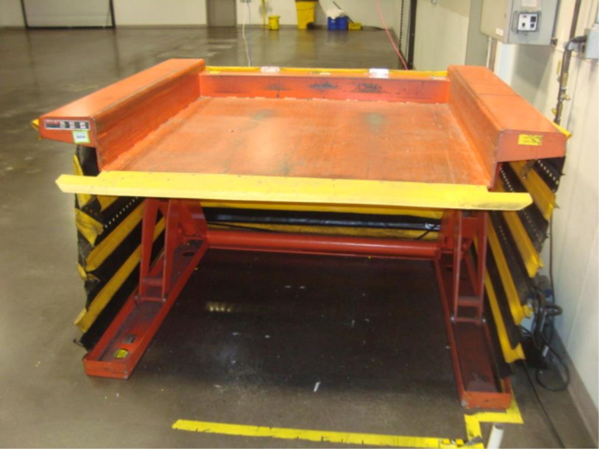 Floor Level Pan Lift Table - Image 2 of 5