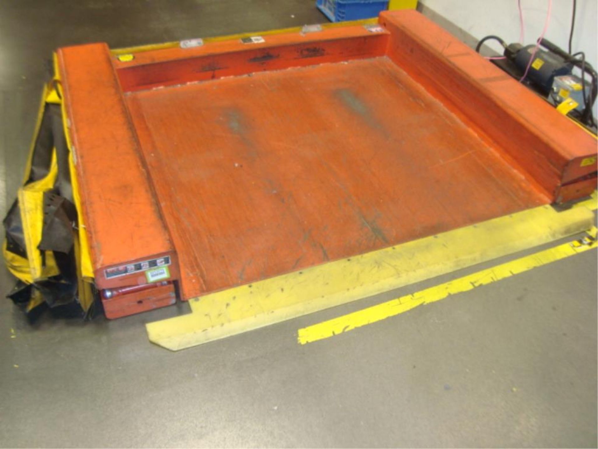 Floor Level Pan Lift Table - Image 5 of 5